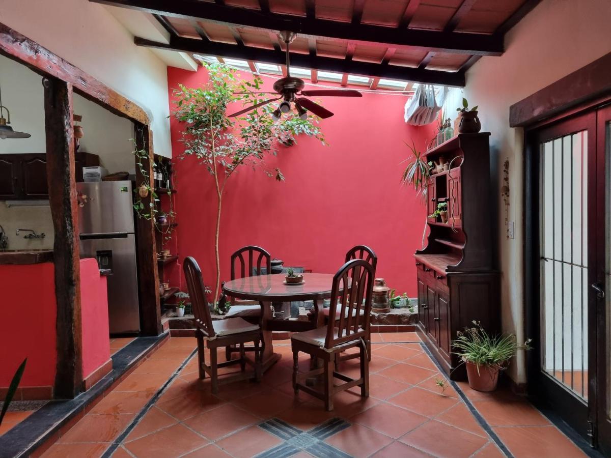 Hostal Las Rosas Salta Kültér fotó