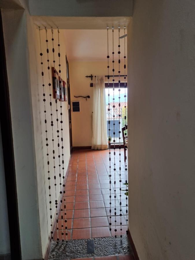 Hostal Las Rosas Salta Kültér fotó