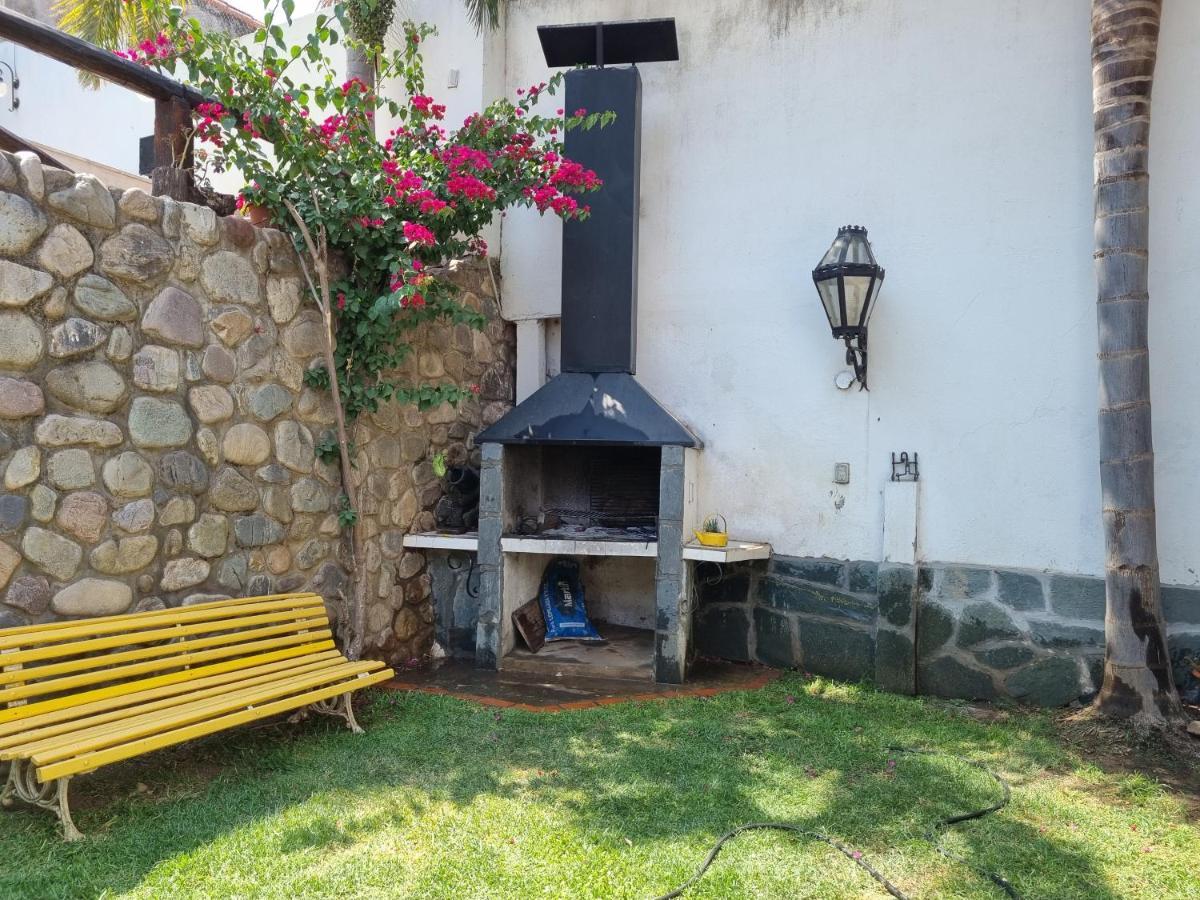 Hostal Las Rosas Salta Kültér fotó
