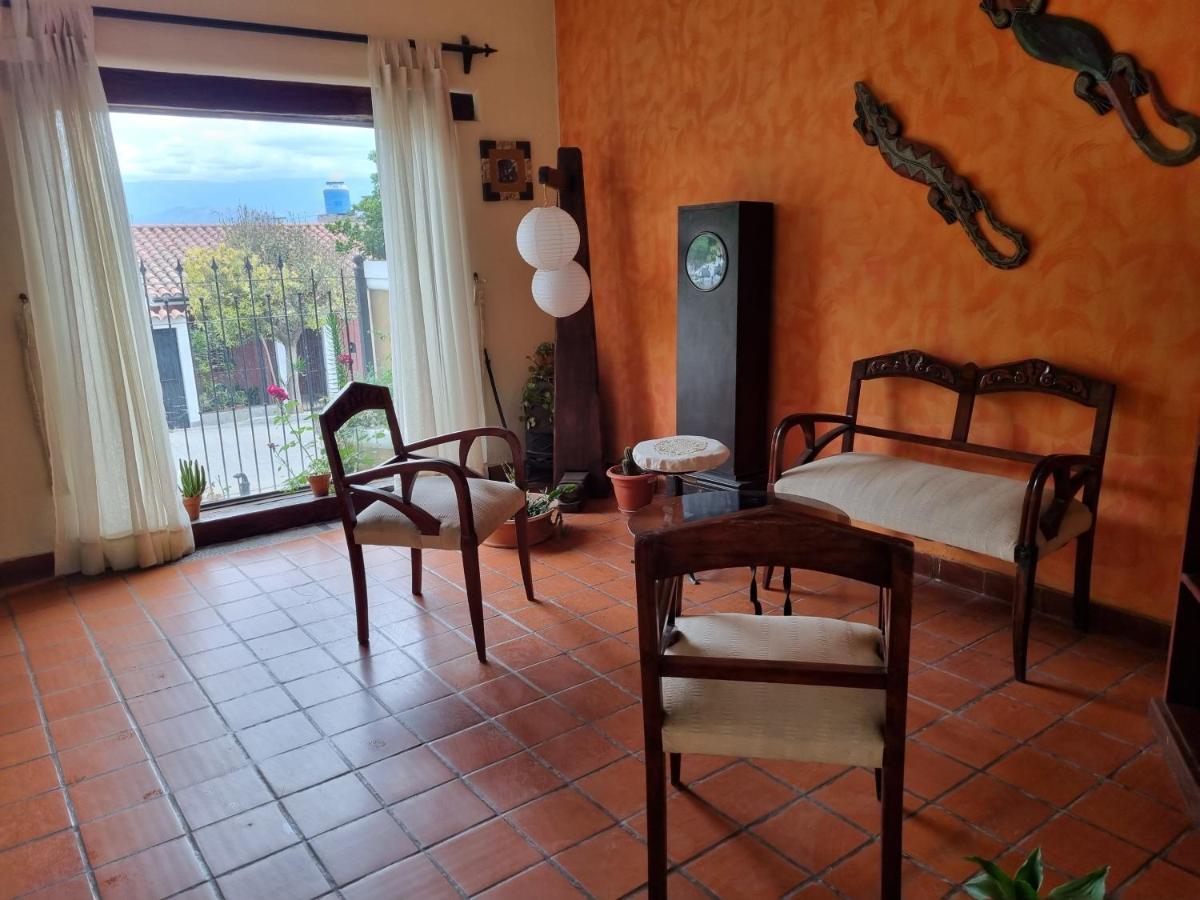Hostal Las Rosas Salta Kültér fotó
