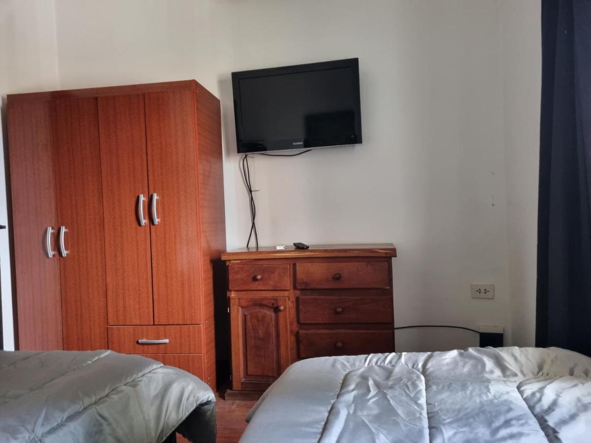 Hostal Las Rosas Salta Kültér fotó