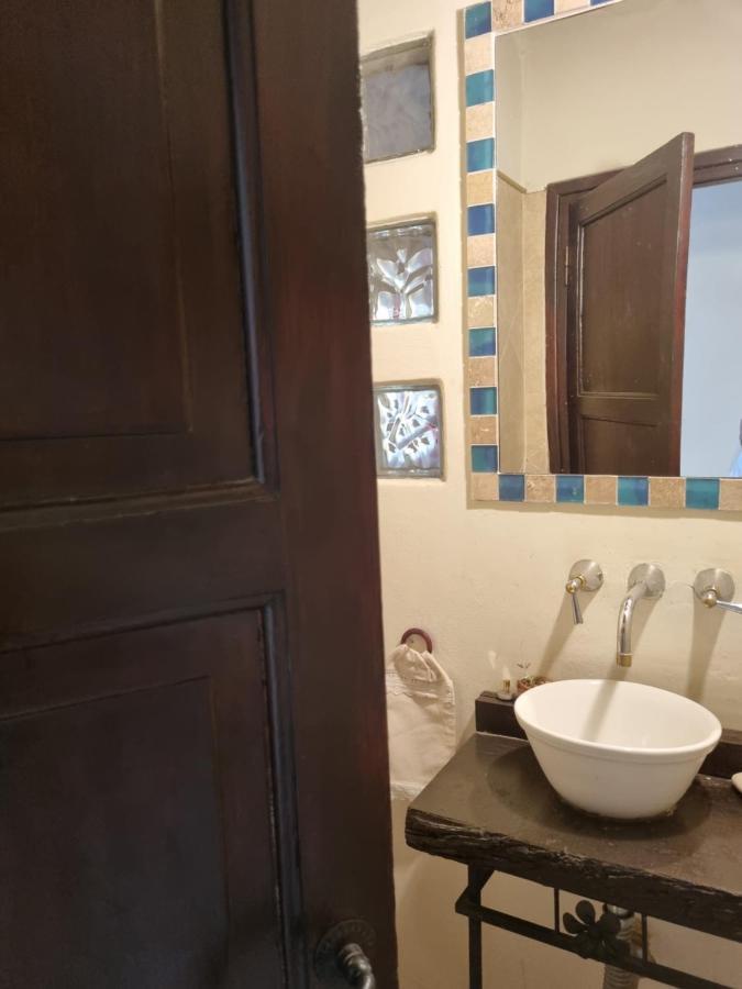 Hostal Las Rosas Salta Kültér fotó